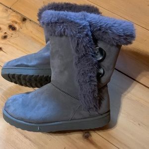 SO grey fuzzy boots
